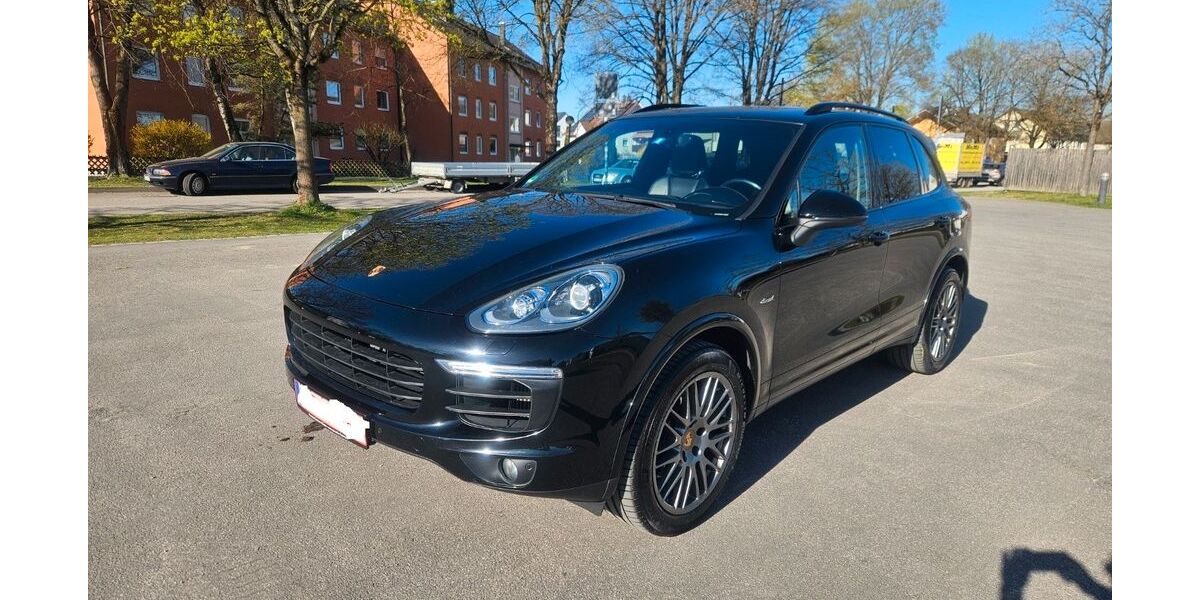 Porsche Cayenne 302.000 km 19.999 &euro; Alling 82239