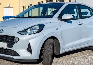 Hyundai i10 86.000 km 9.880 &euro; München 81477