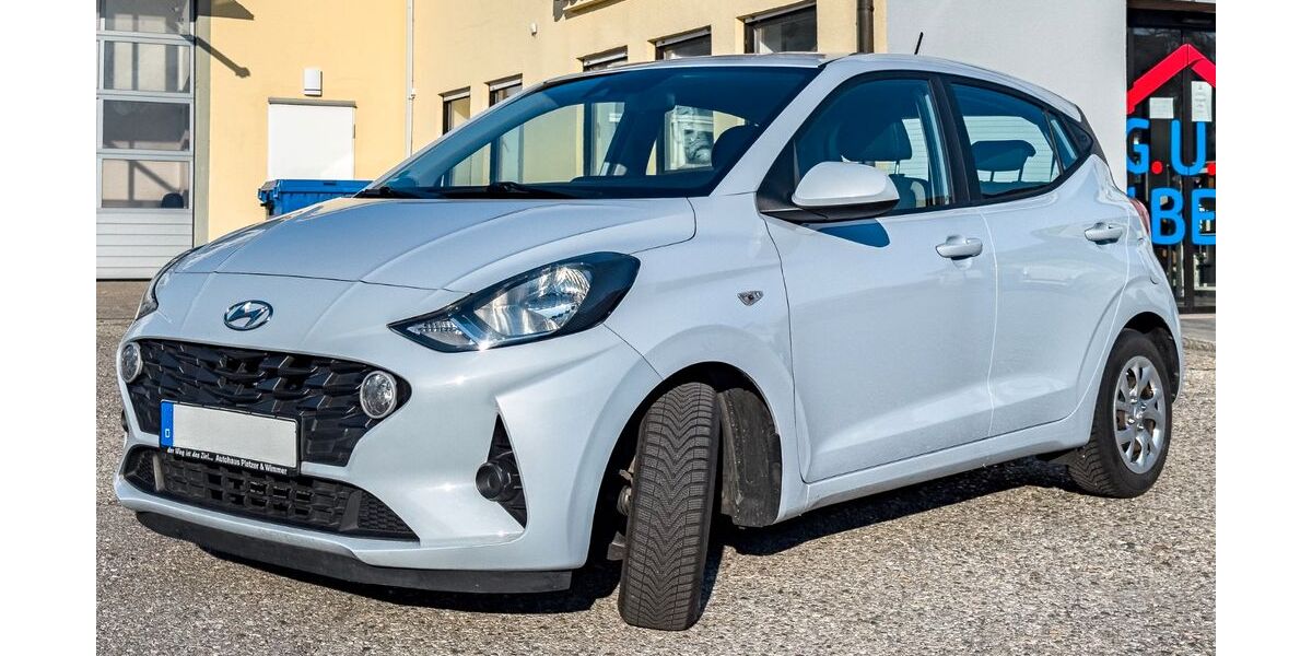 Hyundai i10 86.000 km 9.880 &euro; München 81477