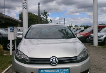 VW Golf 86.000 km 5.900 &euro; München OT Trudering-Riem 81825