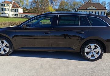 Skoda Superb 106.000 km 25.500 &euro; Pullach 82049