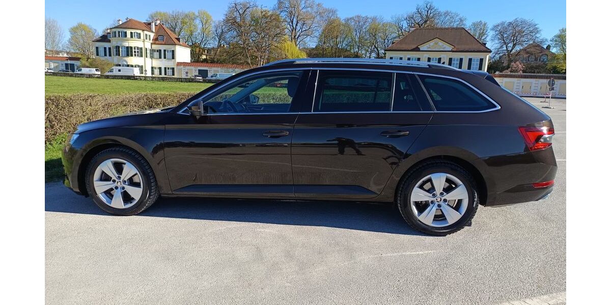 Skoda Superb 106.000 km 25.500 &euro; Pullach 82049