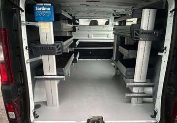 Renault Trafic 88.994 km 17.990 &euro; München 81825