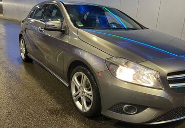 Mercedes-Benz A 180 49.000 km 14.800 &euro; munchen 81735