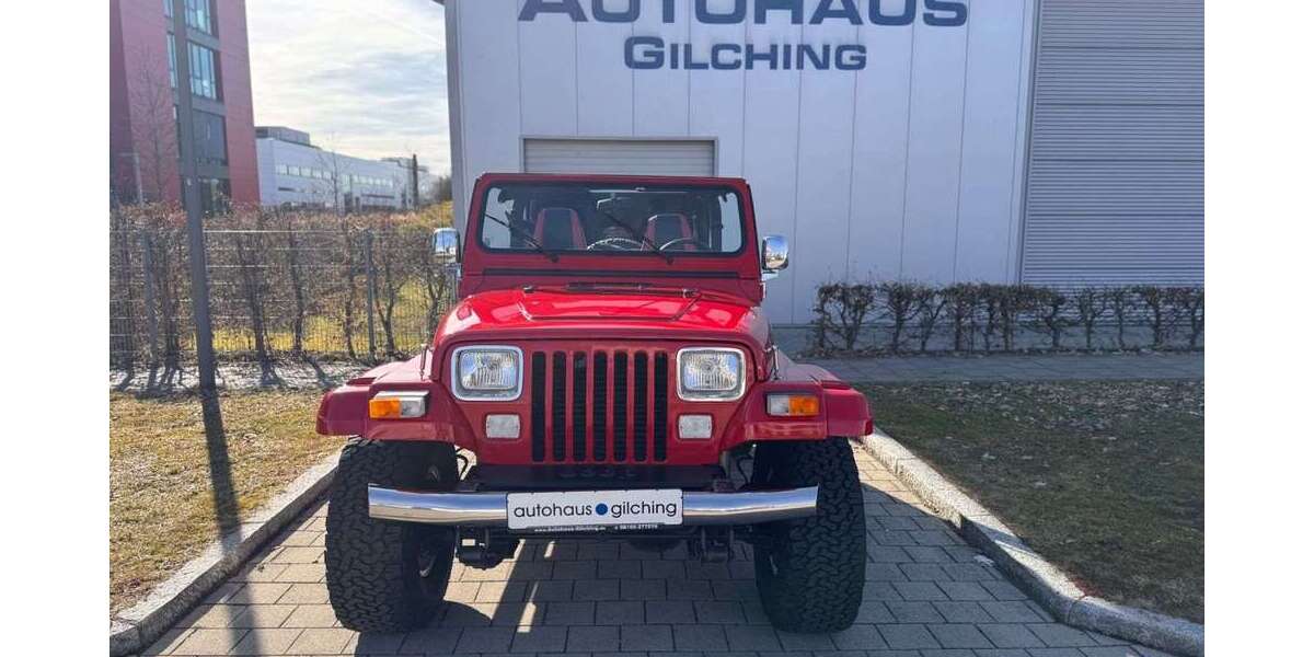 Jeep Wrangler 104.000 km 22.900 &euro; Gilching 82205