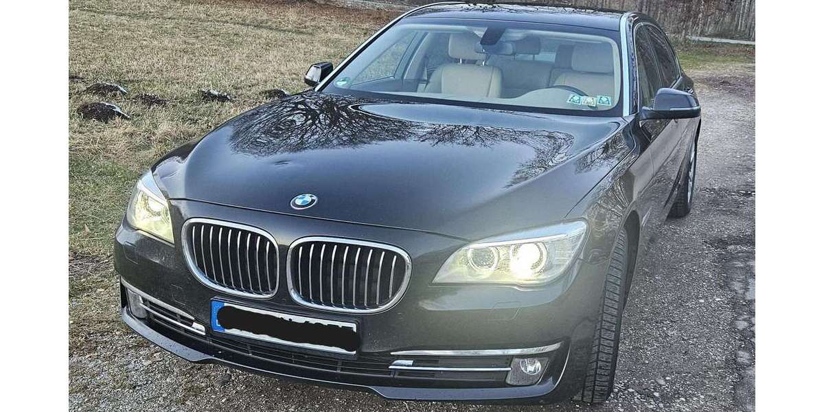 BMW 740 267.000 km 14.900 &euro; Germering 82110