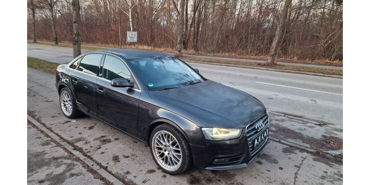 Audi A4 180.000 km 8.333 &euro; MÜNCHEN 80995