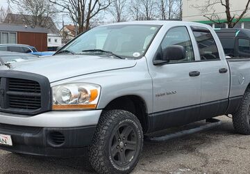Dodge RAM 210.860 km 13.900 &euro; München 81243