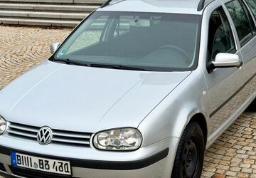 VW Golf 529.000 km 890 &euro; München 81827