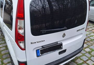 Renault Kangoo 122.716 km 7.000 &euro; München 80939