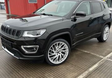 Jeep Compass 51.695 km 17.900 &euro; München 81829