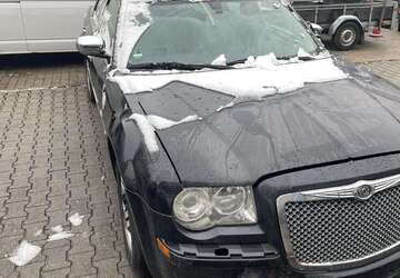 Chrysler 300C 190.000 km 4.000 &euro; Zorneding 85604