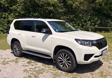 Toyota Land Cruiser 37.315 km 58.900 &euro; München 81247
