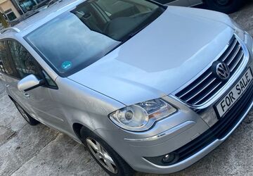 VW Touran 214.000 km 1.488 &euro; München 80798