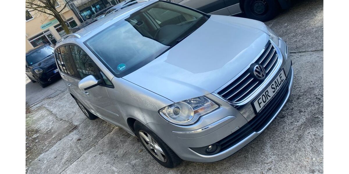 VW Touran 214.000 km 1.488 &euro; München 80798
