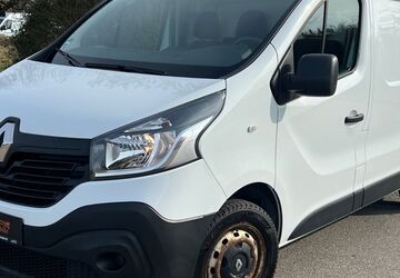 Renault Trafic 122.000 km 10.990 &euro; München 81243