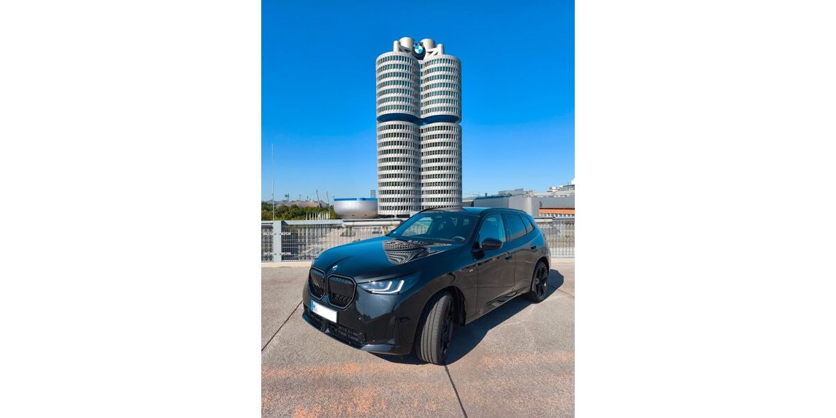 BMW X3 8.500 km 59.900 &euro; München 80937