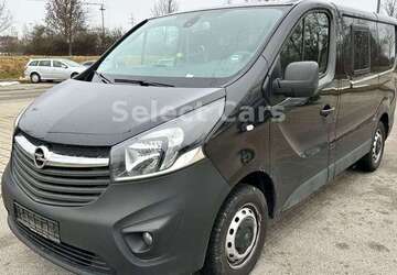 Opel Vivaro 211.000 km 5.990 &euro; München 81243