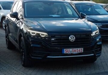 VW Touareg 98.000 km 49.500 &euro; Grasbrunn 85630