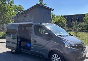 Renault Trafic 6.950 km 44.000 &euro; München 81829