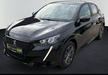 Peugeot 208 42.008 km 14.490 &euro; München 81673