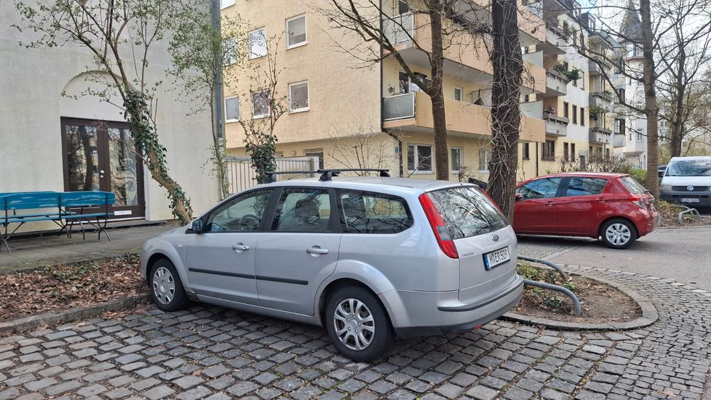 Ford Focus 192.000 km 2.900 &euro; München 81539