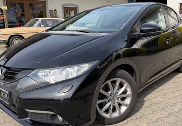 Honda Civic 100.000 km 8.990 &euro; Neuching 85467