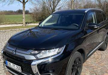 Mitsubishi Outlander 93.500 km 15.900 &euro; Baldham 85598