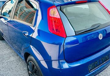 Fiat Grande Punto 229.700 km 2.490 &euro; Maisach 82216