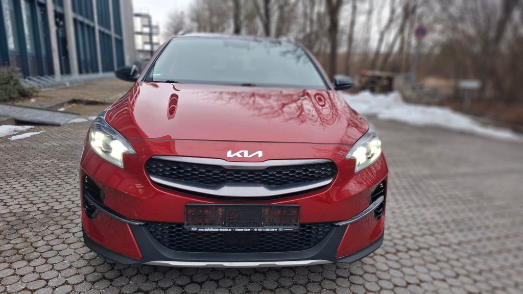 Kia XCeed 92.900 km 16.800 &euro; München 81829