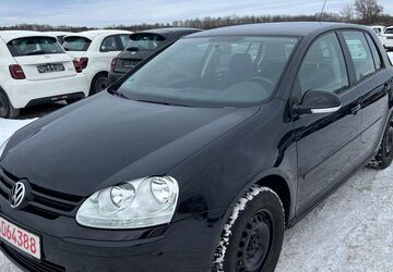 VW Golf 108.000 km 2.499 &euro; München 81829