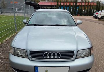 Audi A4 144.000 km 2.350 &euro; München 80807