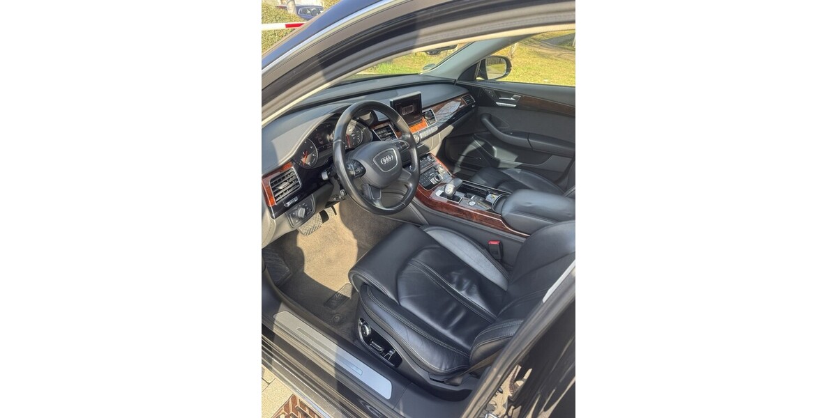 Audi A8 245.000 km 9.700 &euro; München 80313