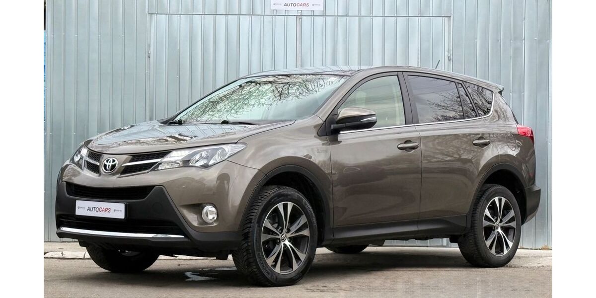 Toyota RAV 4 141.700 km 15.990 &euro; München 81243