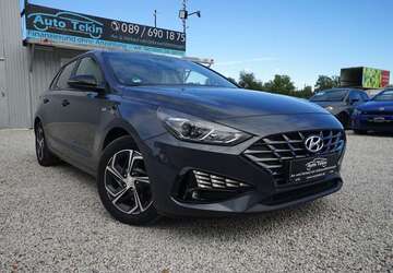 Hyundai i30 72.769 km 16.950 &euro; München 81829