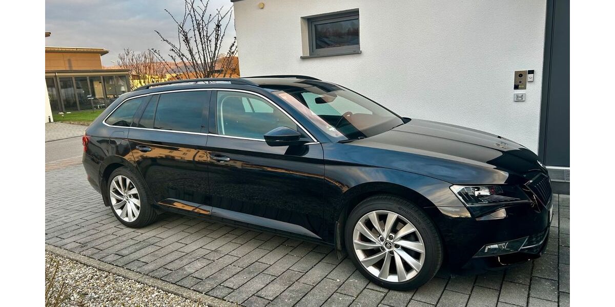 Skoda Superb 96.000 km 16.700 &euro; Bogenhausen 81927