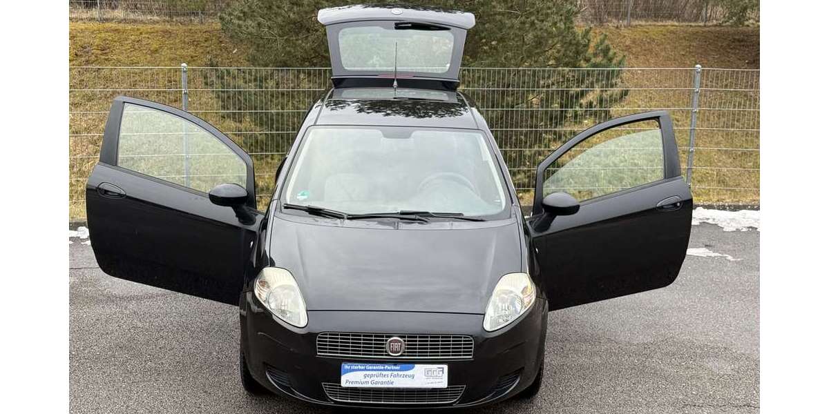 Fiat Grande Punto 106.166 km 3.750 &euro; München 81243