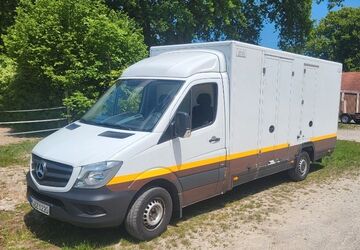 Mercedes-Benz Sprinter 191.000 km 9.950 &euro; München 81373