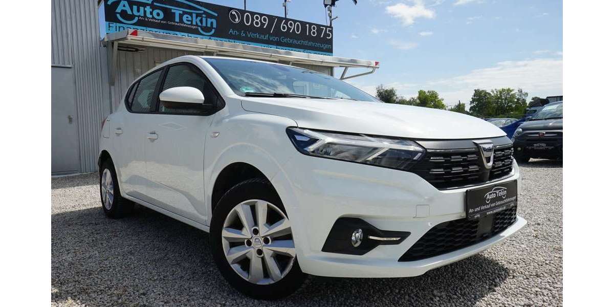 Dacia Sandero 23.777 km 11.950 &euro; München 81829