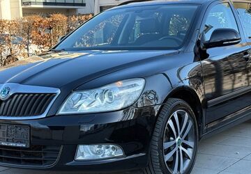 Skoda Octavia 178.200 km 5.100 &euro; München 81243