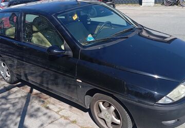 Lancia Ypsilon 135.500 km 800 &euro; München 81475