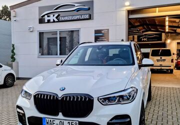 BMW X5 29.488 km 60.900 &euro; München 80331