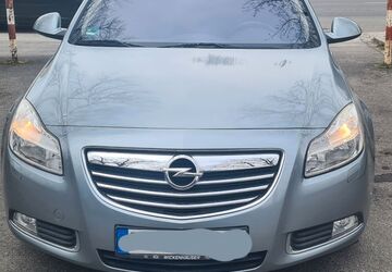 Opel Insignia 223.500 km 3.350 &euro; Germering 82110