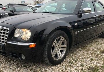 Chrysler 300C 106.427 km 10.990 &euro; München 81827