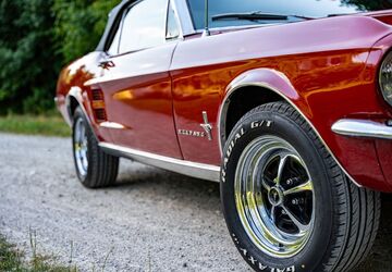 Ford Mustang 99.999 km 53.400 &euro; Stockdorf 82131