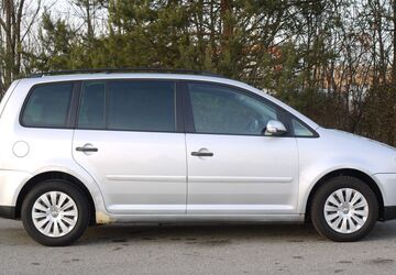 VW Touran 192.000 km 1.980 &euro; München 81243