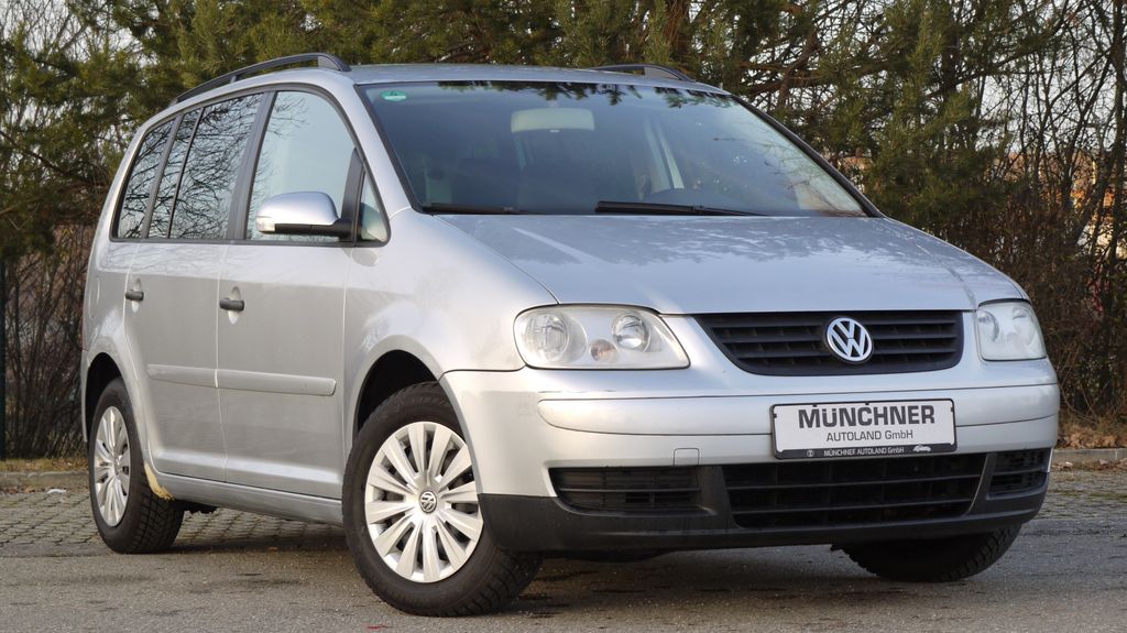 VW Touran 192.000 km 2.999 &euro; München 81243