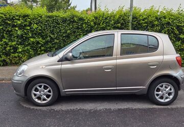 Toyota Yaris 169.000 km 1.250 &euro; München 81476