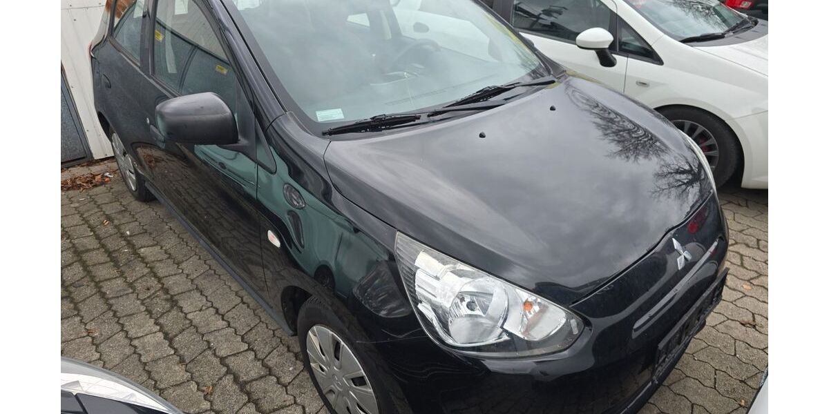 Mitsubishi Space Star 92.000 km 2.999 &euro; Garching 85748