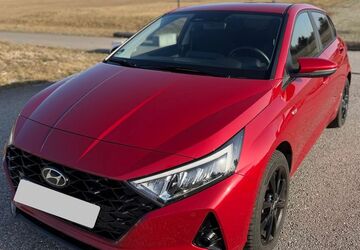 Hyundai i20 8.120 km 17.850 &euro; Feldkirchen 85622